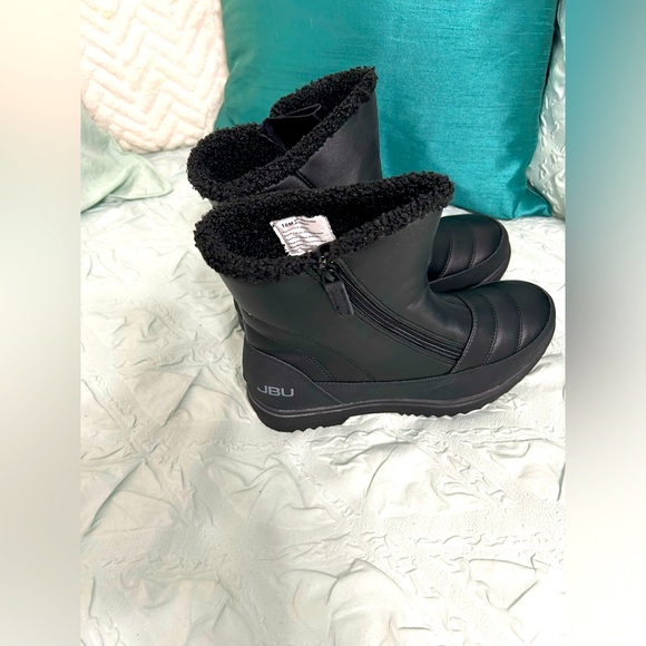JBU, Women Snowbound Zip Cold Weather Boots, Black Size 10M Round Toe 1-13”heel - Picture 8 of 13